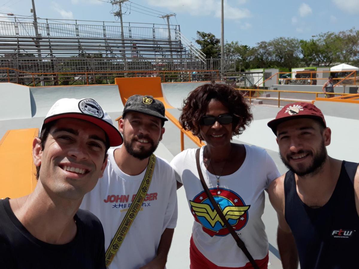 Perto Do Aeroporto De Salvador - Dona Pitanga Hostel เลาโร เด เฟรย์ตัส ภายนอก รูปภาพ