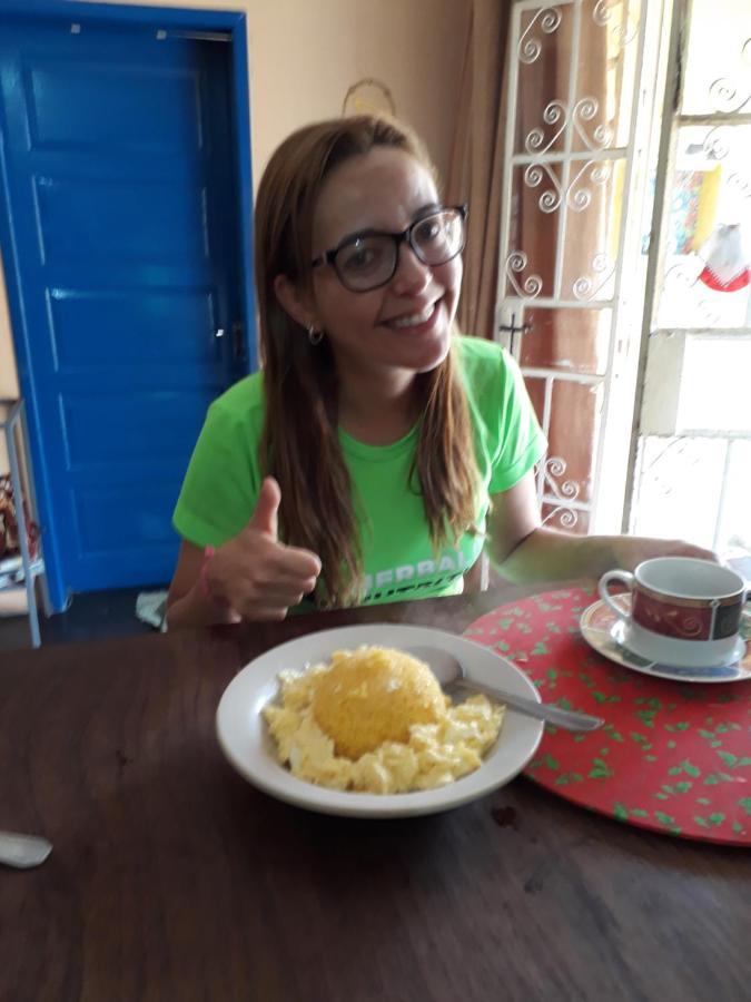 Perto Do Aeroporto De Salvador - Dona Pitanga Hostel เลาโร เด เฟรย์ตัส ภายนอก รูปภาพ