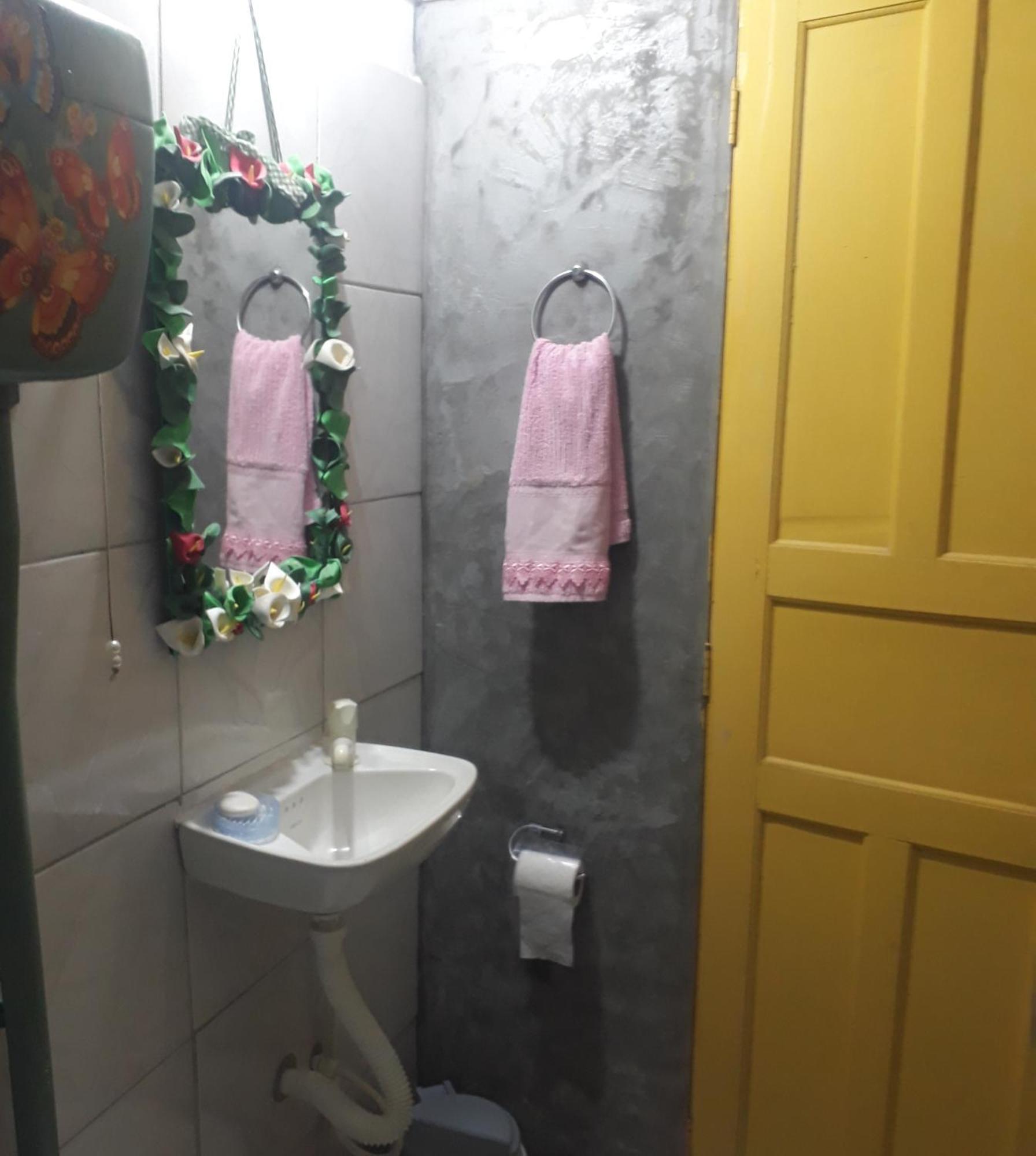Perto Do Aeroporto De Salvador - Dona Pitanga Hostel เลาโร เด เฟรย์ตัส ภายนอก รูปภาพ